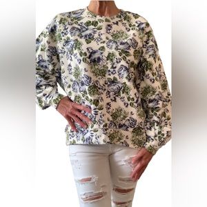 Levi's Floral Sweatshirt - Like New!